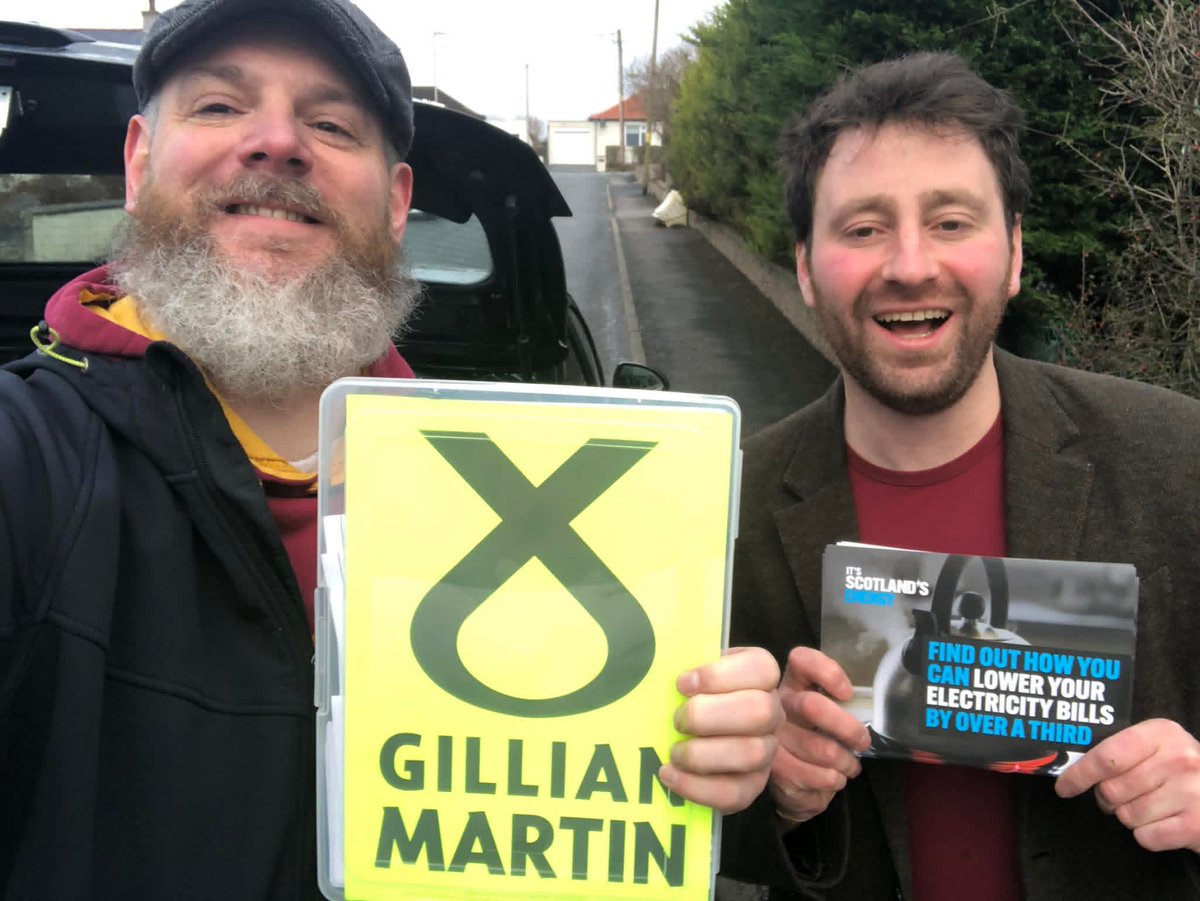 Michael Hutchison tweet media