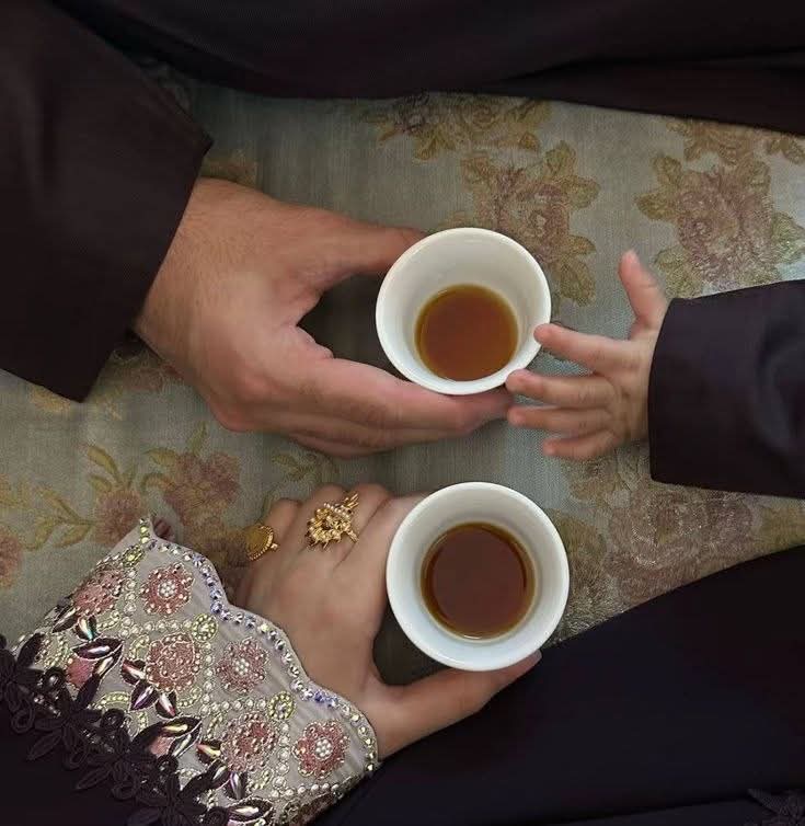 والله لا نريدُ أكثرَ من ذلك،
عائله طيّبه يملؤها الأُنس والحُب.