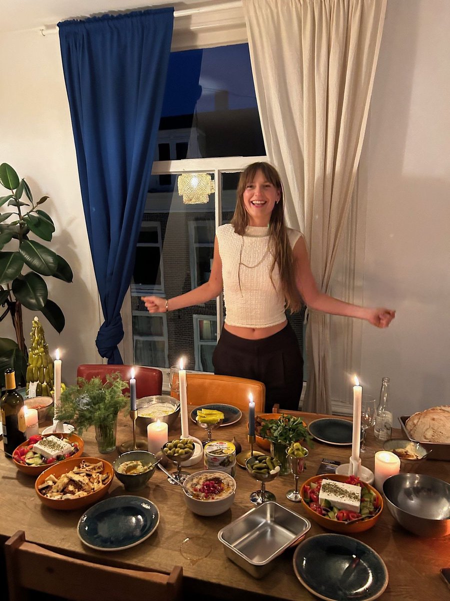 𝙡𝙮𝙣𝙣 tweet media