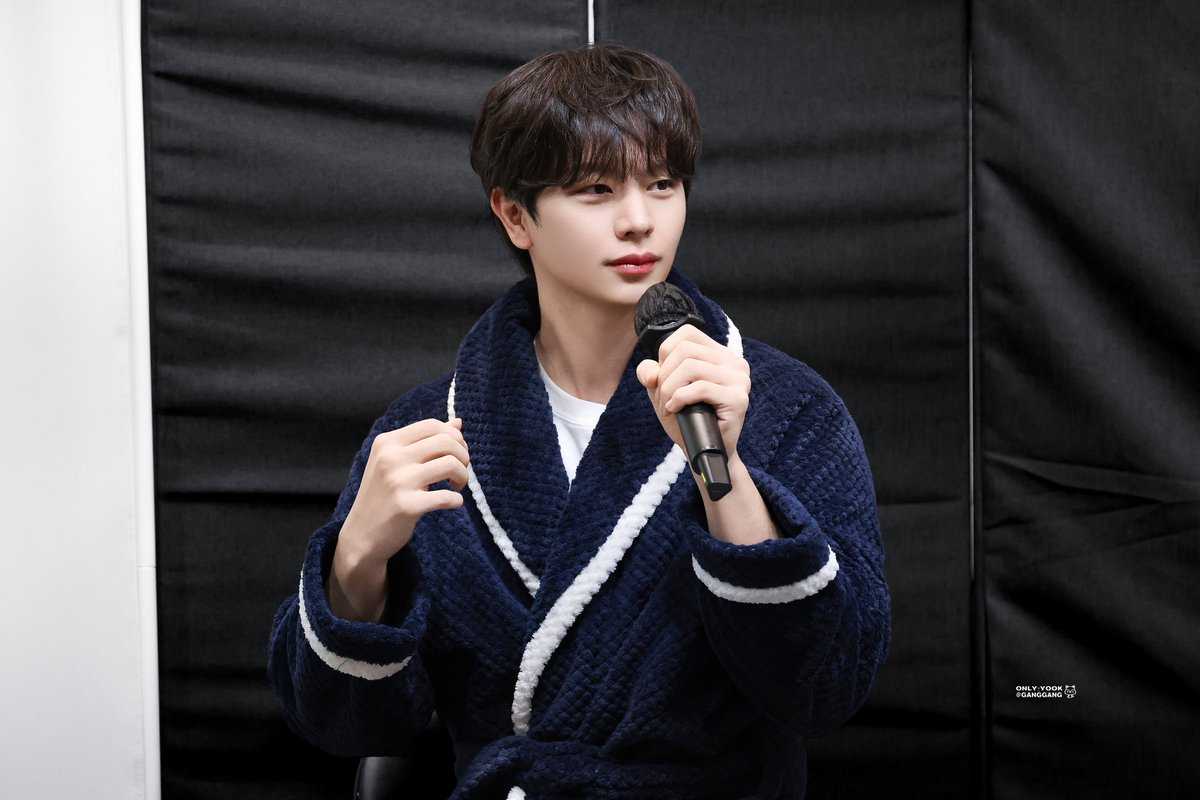 Only_Yook tweet media