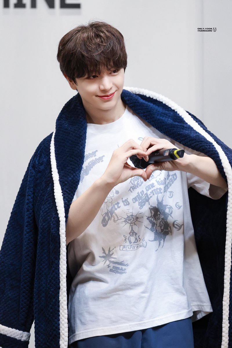 Only_Yook tweet media