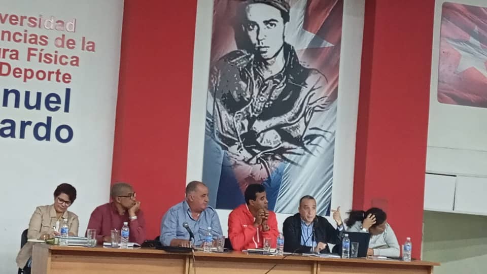 Con la presencia del Vicepresidente Primero del <a href="/InderCuba/">INDER</a>, Raúl Fornés se presenta en #LaHabana la Ley "Del Sistema Deportivo Cubano", la cual ya está publicada en la Gaceta Oficial (13 ene 2026).
Es la primera norma integral que regula desde la base hasta el alto rendimiento.