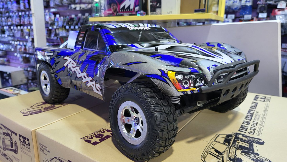 Auction Reminder ‼️ 

Up for grabs today is this Amazing ™️ Traxxas Slash!

This unit was our store demo and is in like new condition!

Included is all the paperwork and the box!

To participate, check out the link: instagram.com/p/DTbHjCGgSsM/…