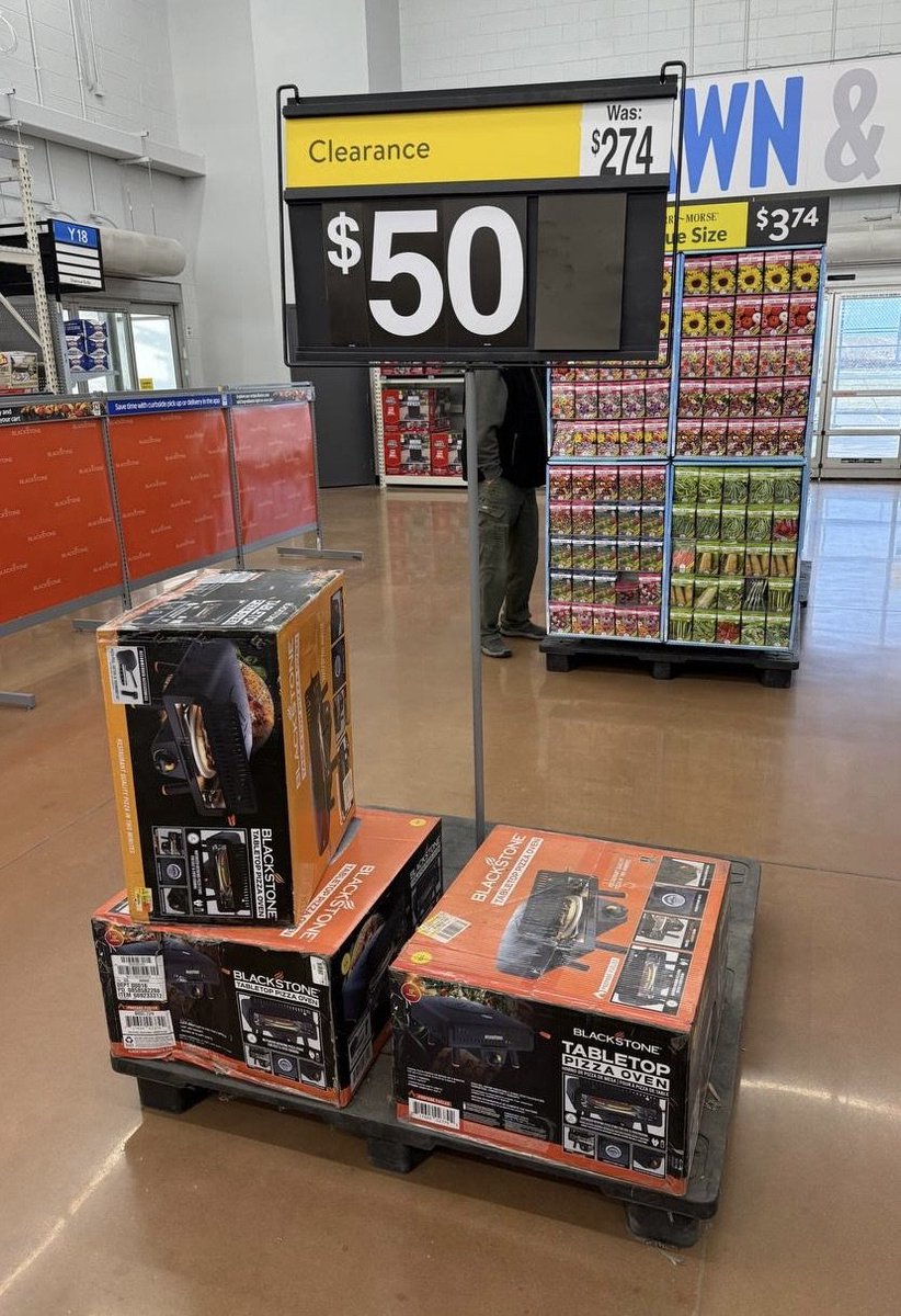 GlitchedDeals's tweet image. $50 BLACKSTONE PIZZA OVEN AT WALMART

Was $274, in-store clearance only

Check your local Walmart (will vary per store)