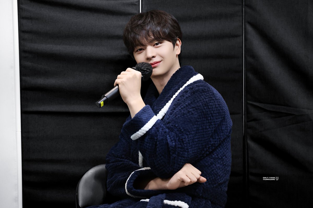 260117 프롬 시그 포토 이벤트[HD]

#육성재 #성재 #Sungjae

<a href="/BTOB_6SJ/">육성재</a> <a href="/YookSJ_official/">육성재(YOOK SUNGJAE)</a>