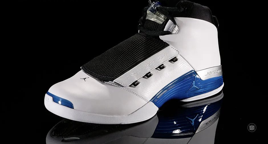 CHINNIE1380's tweet image. The fact Jordan 17’s can’t be an easy cop. Is really annoying to me. Cause I know for a fact. Most never loved them. Ask them if they ever saw the CD the OG’s came with? 😃 #Nike #JordanBrand @Nike @Jumpman23