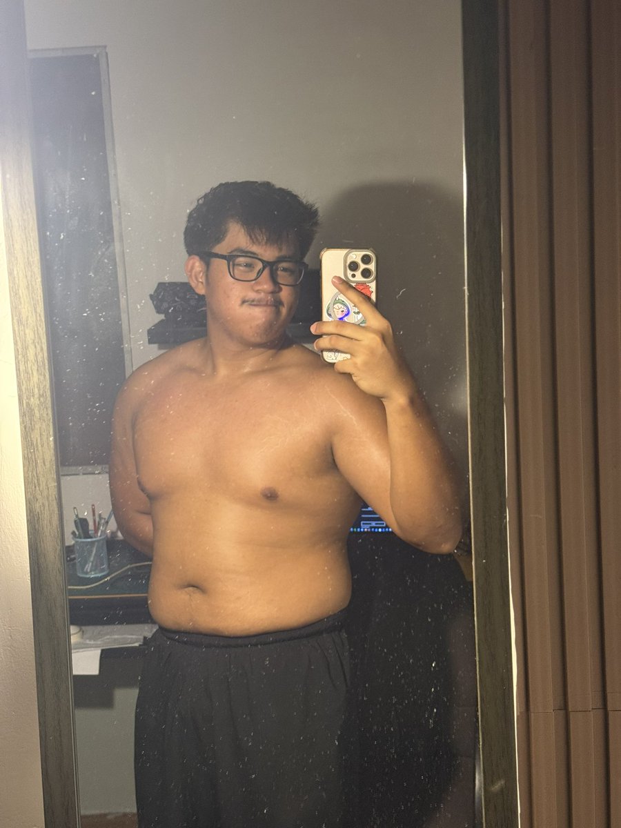 SiLorakToh's tweet image. Dirty mirror