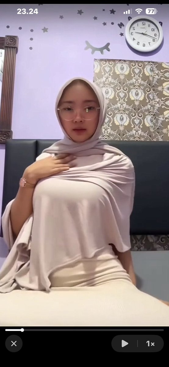 arcel0v's tweet image. Yang lagi viral

Inara rusli
Yayarasyid
Parera vcs
Bocil cindo
Bocil blcok blast
Bocil rere
Cia bocil
Jefri nichol jule
Botol golda
Queen livu
Miss evelyn 
Kasir indomaret

Tel t.me/motivasiviral

#viral
Emyu Malming