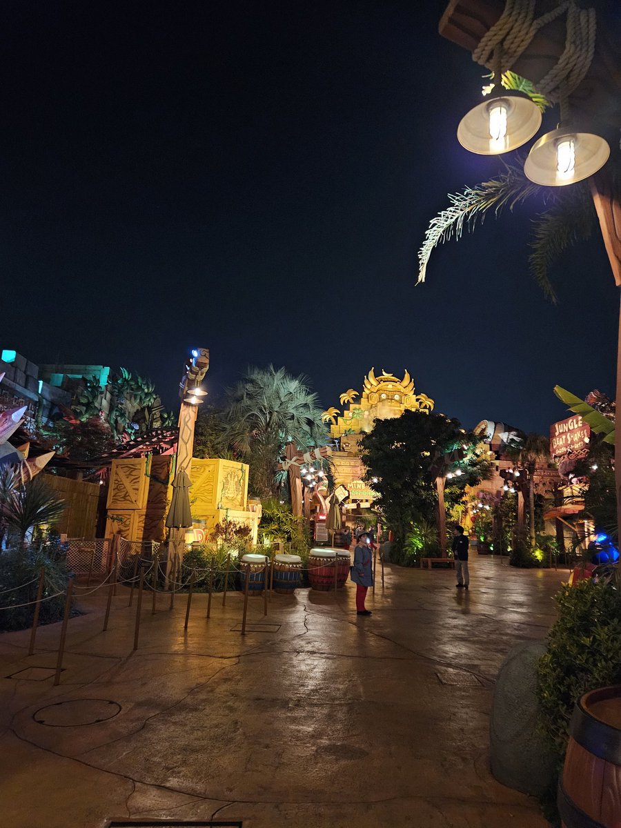 【Crypto投資1614日目】  
毎日約3,000円ETH積立て
本日 0.0057 $ETH 購入

USJ貸し切りナイト初めて参加
コロナ渦、緊急事態宣言時の入場制限時も来たことあるけど、それよりも人が少なく感じて、これは貸し切りと言える価値有りだった！オススメ！

#USJスペシャル・ファン・ナイト