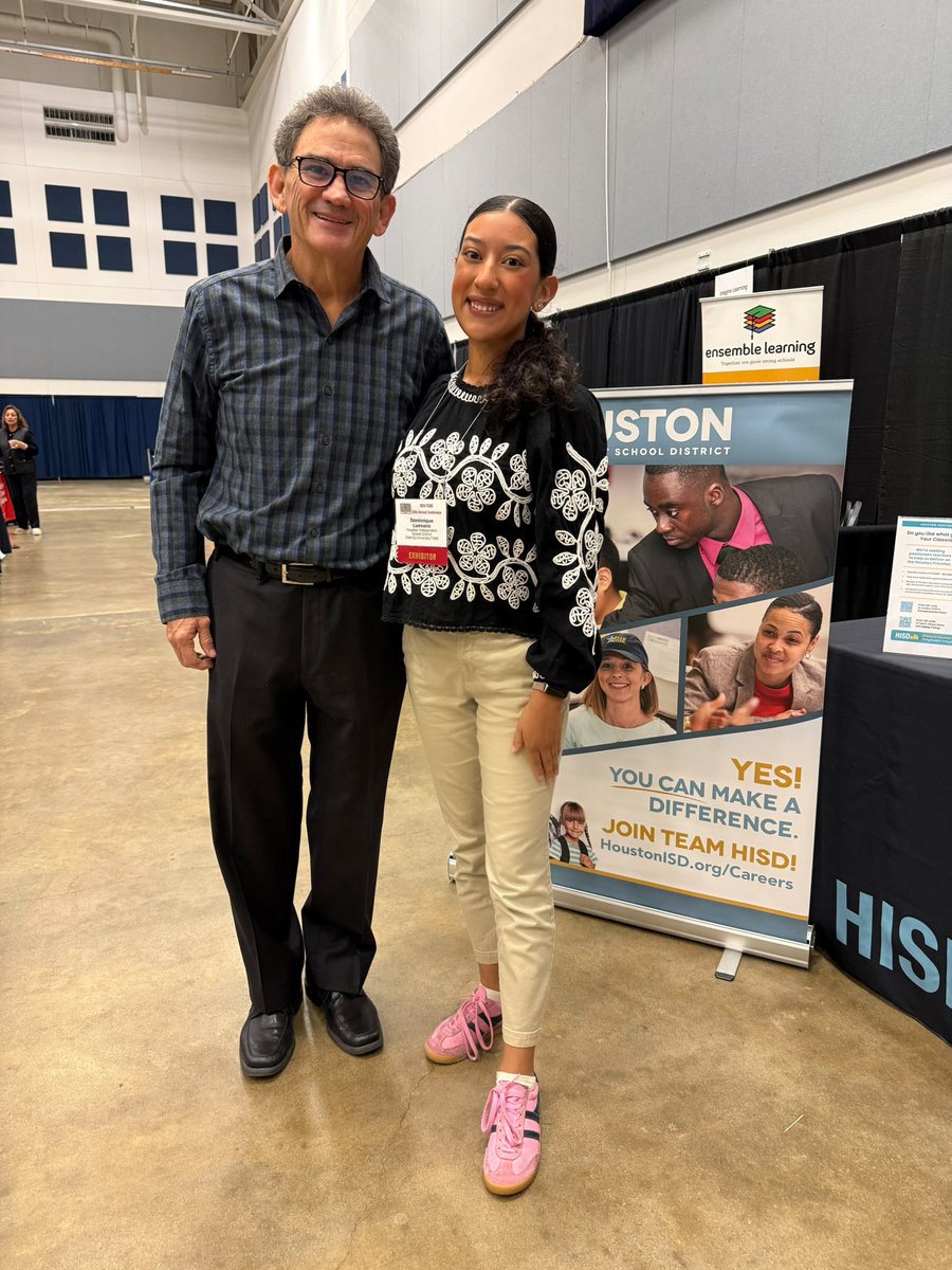 Jenny Stumbaugh tweet media