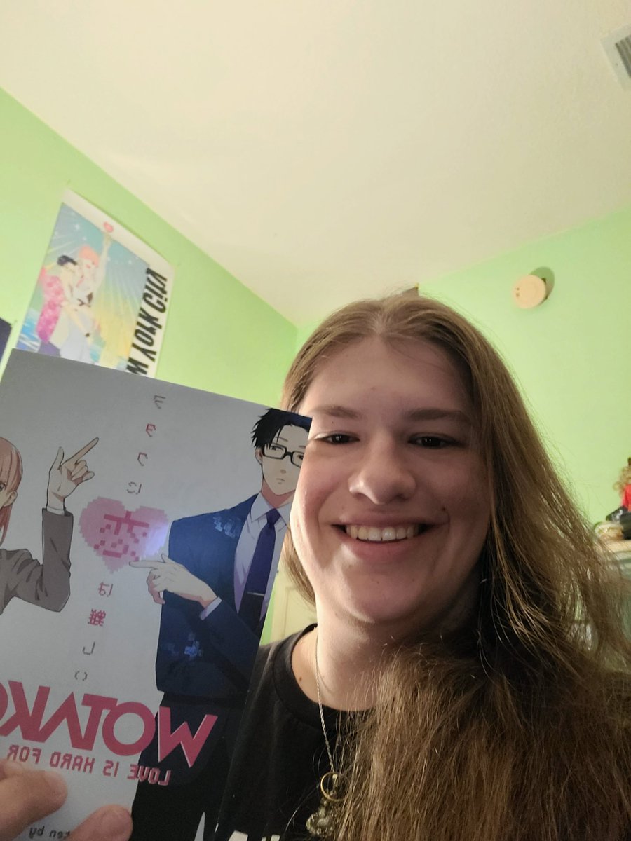 LucarioLily's tweet image. Thank you @fjthr @KodanshaManga for the signed manga! And the shikishi board! I wasn't expecting that but I love both of them so much!! I'll keep them safe and treasure them! 😊