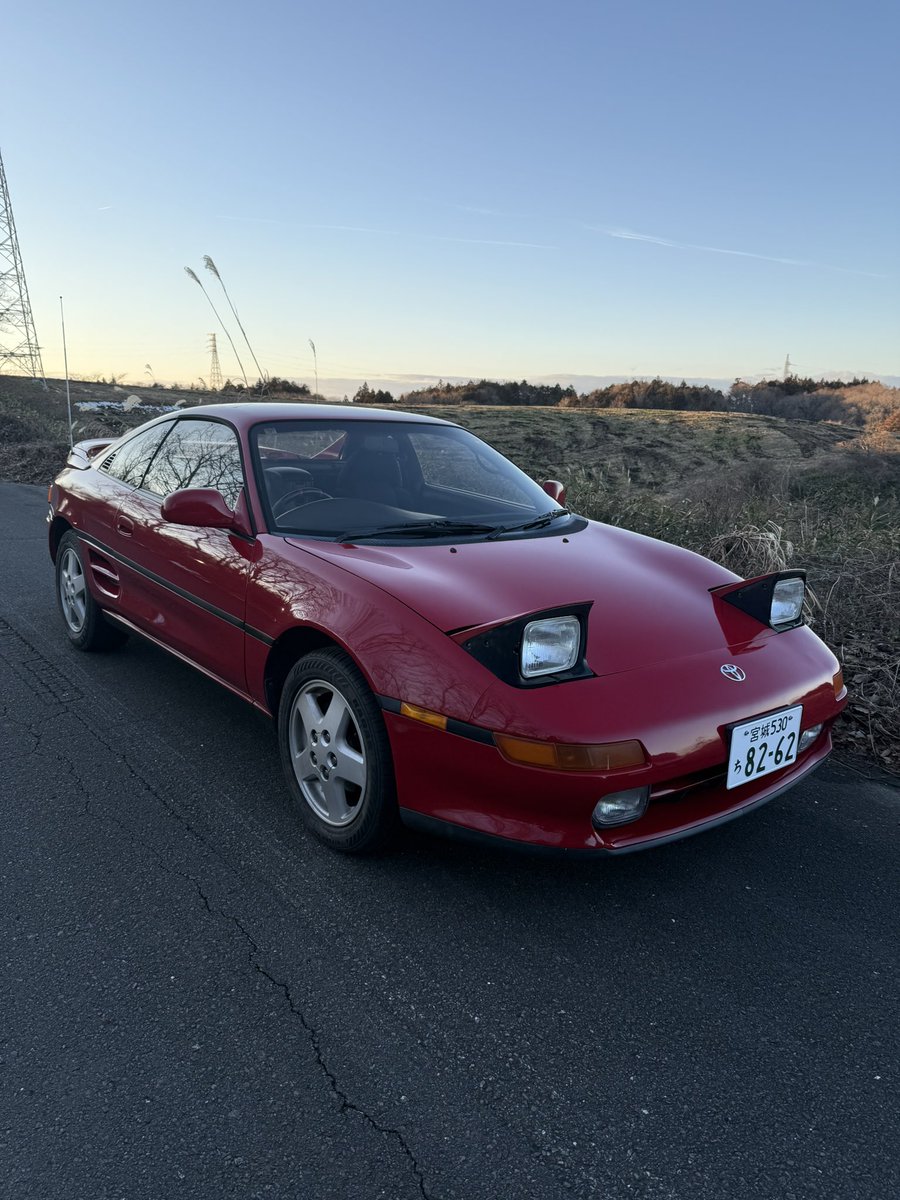 2000twincam16's tweet photo. リトラに続いてるフードのうっすいラインまじでえろい https://t.co/op8O2F80J5