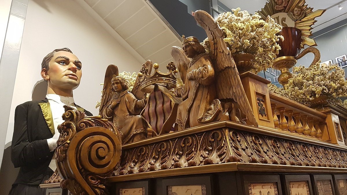 AjuntamentVLC's tweet image. 📸El Museu del #CorpusVLC bat el rècord històric de visitants al 2025 amb més de 93.000 persones.

🟡L’espai cultural de la Casa de les Roques consolida la projecció internacional amb públic de 103 països i un creixement del 8% respecte a 2024📈.