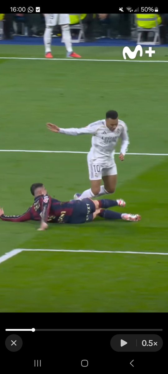 Ai que daño la piernaaa