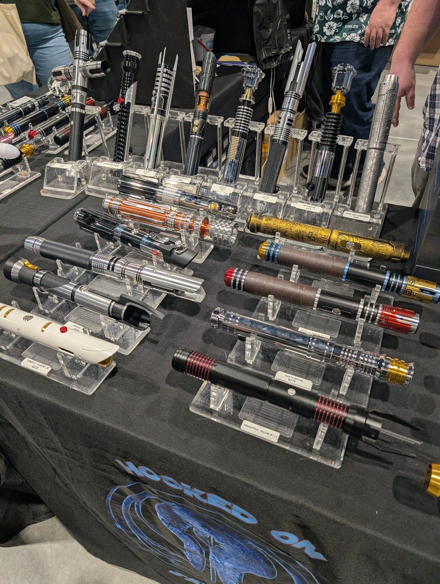 luckycreature's tweet image. Milo and I visited the Savannah Animazing con. Wouldn't make a special trip for this but it was on the way. #anime #cons