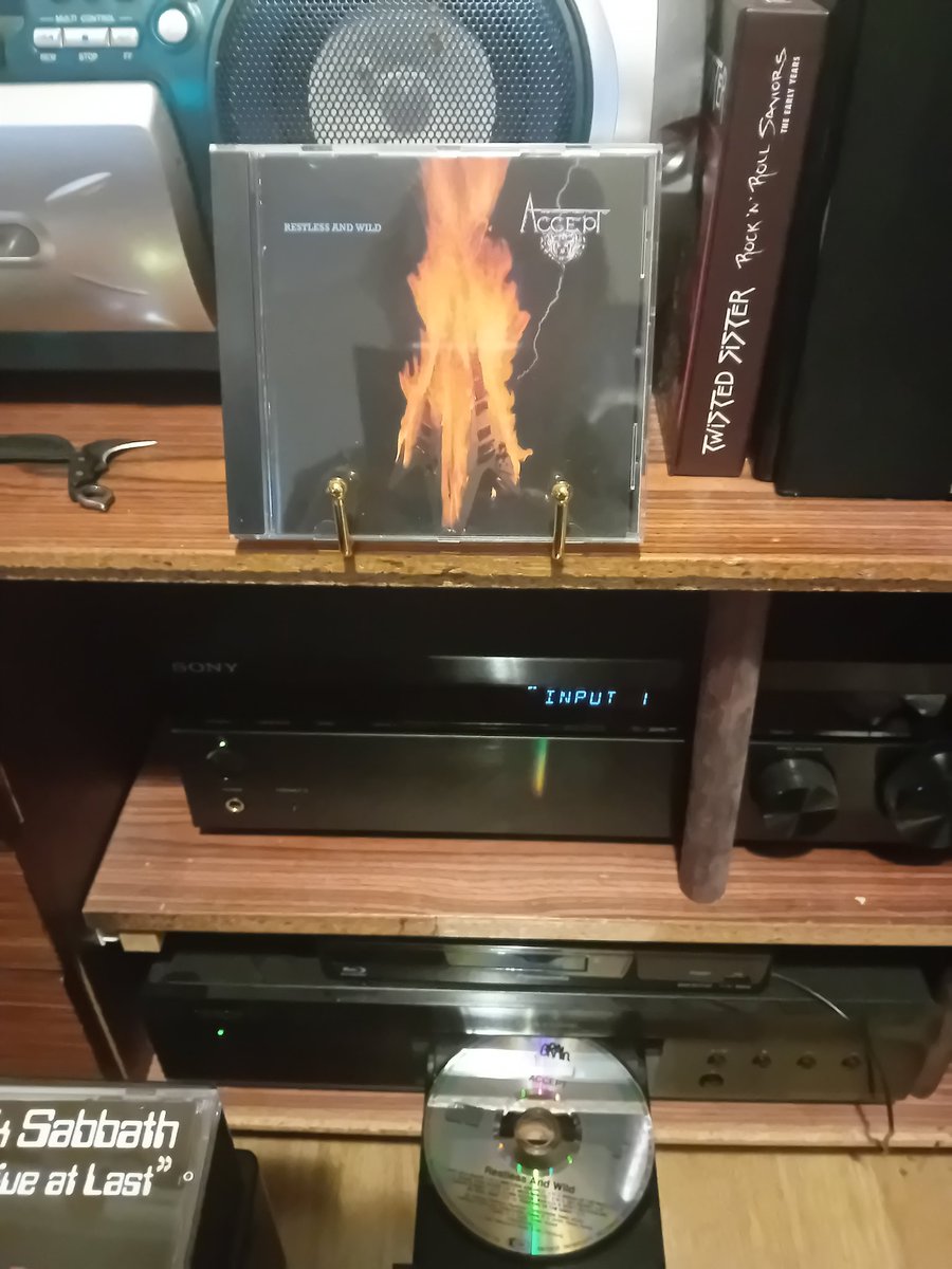 LatzTheNeko's tweet image. Restless and wild 🤘
Sorry for missing posts today. Everytime i scroll,it jumps to the top making me miss everything that's been posted😠
#Accept
#NowPlaying 
#CD
#PhysicalMedia