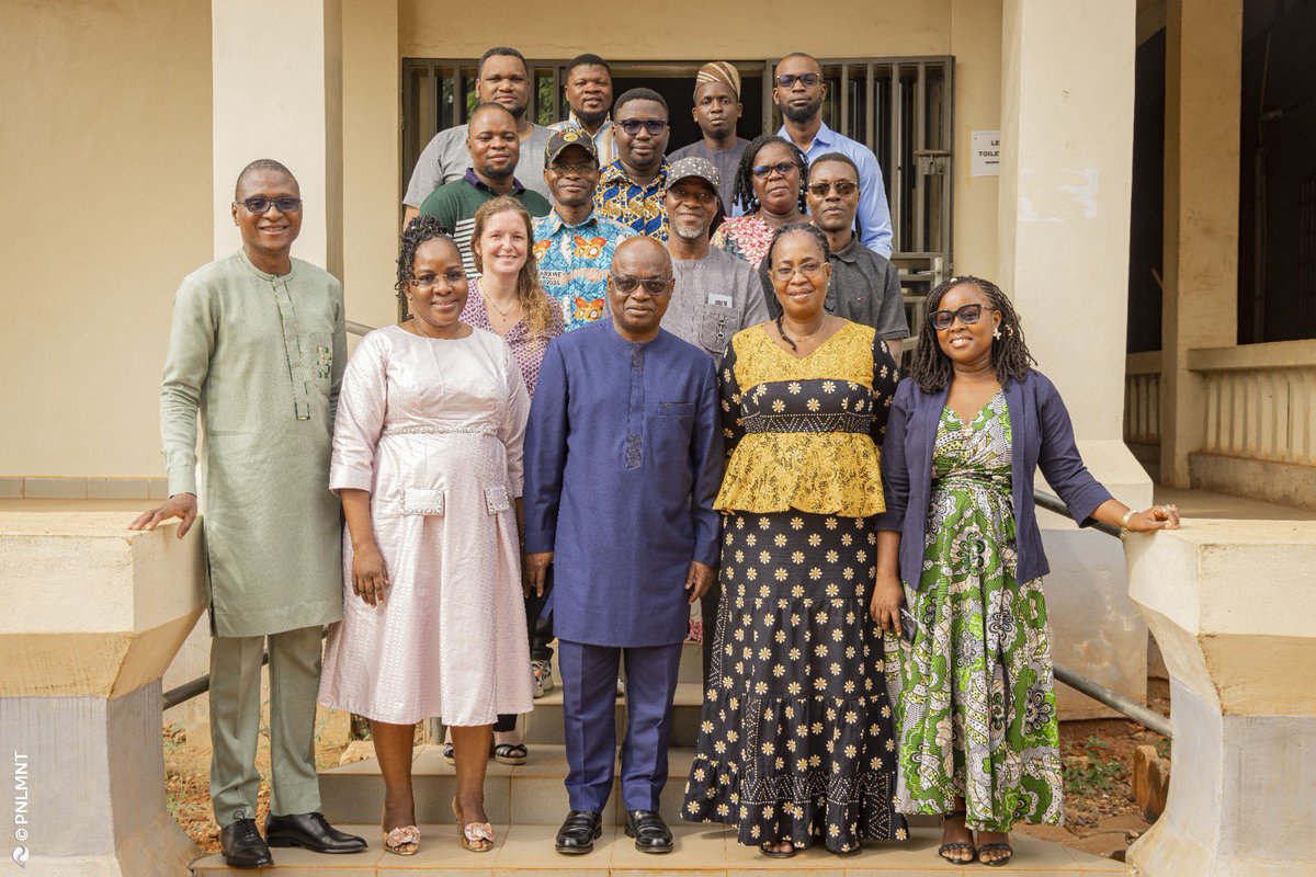 lightbenin's tweet photo. Du 14 au 16 janvier, nous avons accompagné le @pnlmntbj à Abomey pour développer les modules de formation qui seront déployés sur une plateforme elearning que LIGHT a été chargé par l’Alliance MNT Bénin de concevoir à destination des professionnels de santé.

Ravi 😎 https://t.co/FnkYOCiQkR