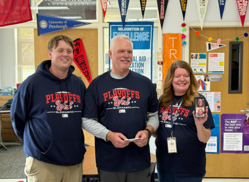 WABlackhawkFB's tweet image. Tonight, we honor one of the greatest coaches in our program's history!  Coach (Bob) Fowler will be inducted in the @WAHSBlackhawks hall of fame!  Come out to support!

3pm-Hall of Fame Reception
4:45pm (approx.)-HOF Ceremony
5:15pm (approx.)-Varsity Basketball Game