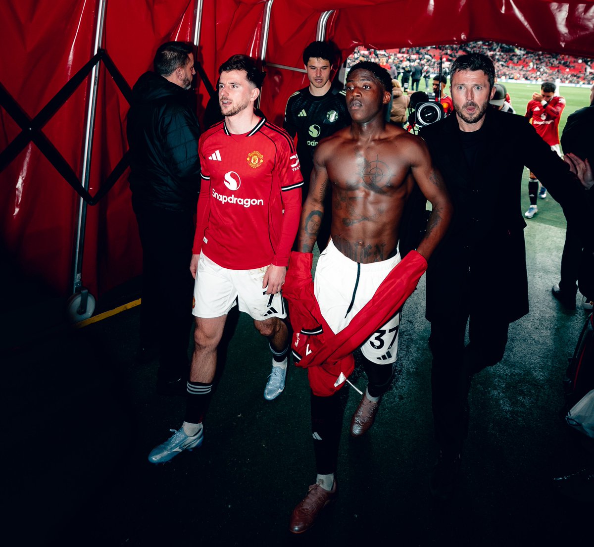 NOT_MOTD's tweet image. Looks like Michael Carrick enjoyed that one.