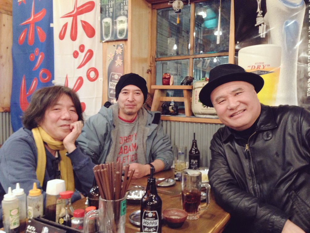 FynEwyhrouihFUz's tweet image. ✨️ﾒﾁｬ楽しかった浅草飲み。Yapoosやめてから20年ぶりくらいで吉川さんにも会えた。この飲みから既に15年くらい経った。もうこの３人では飲めなくなったけど天国で３人で作曲をしたり一緒に作ったりしようね🥲　　その日までの合掌🙏🪽　待っててね🌠