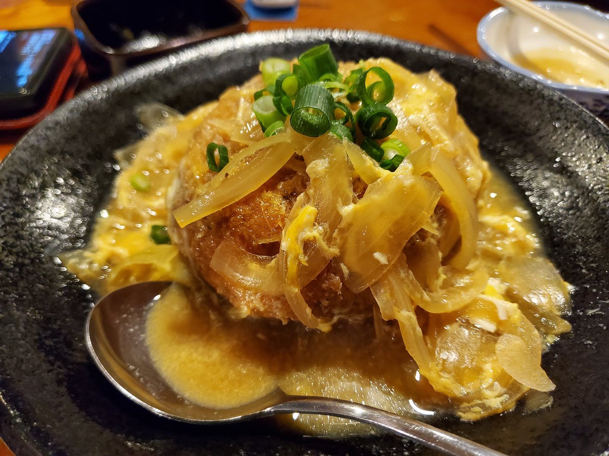 DFGRNT's tweet image. #ラジホケ さんの福豚しゃぶしゃぶ新年会、初めて参加させて頂きました！！
前橋ウィッチーズの話題でめっちゃ楽しかったです😉👍️🎵
2次会にも参加させてもらって素敵な時間を過ごさせてもらいました～、ありがとうございました😊

(コロッケ煮た奴、美味しかったです🍴💕)