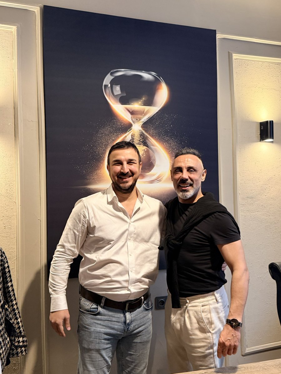 Sevdiğim, değerli oyuncu <a href="/umutoguz/">Umut Oğuz</a> İskenderun Basın Cemiyeti’mize ziyarette bulundu.
Nazik ziyaretinden dolayı Umut Oğuz’a teşekkür ederim.🙏🏻