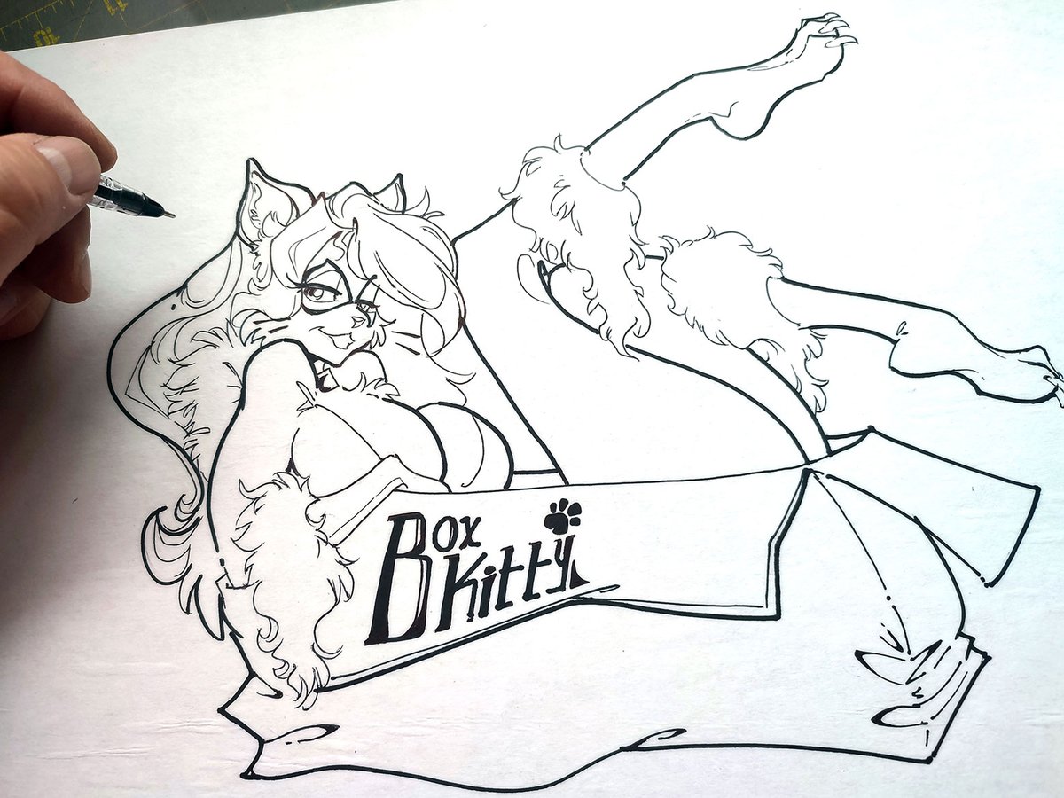 ¿Y si hacemos un sticker de BlackCat (en estilo furry)?
¿Cómo se vería?
La referencia vino cuando vi arte del gran Nabetse Zitro: artstation.com/artwork/v1aG2d

#Magolobo #furry #furryartist #BlackCat #Spiderman #Marvel
¡Visiten mi PATREON!: patreon.com/c/Magolobo