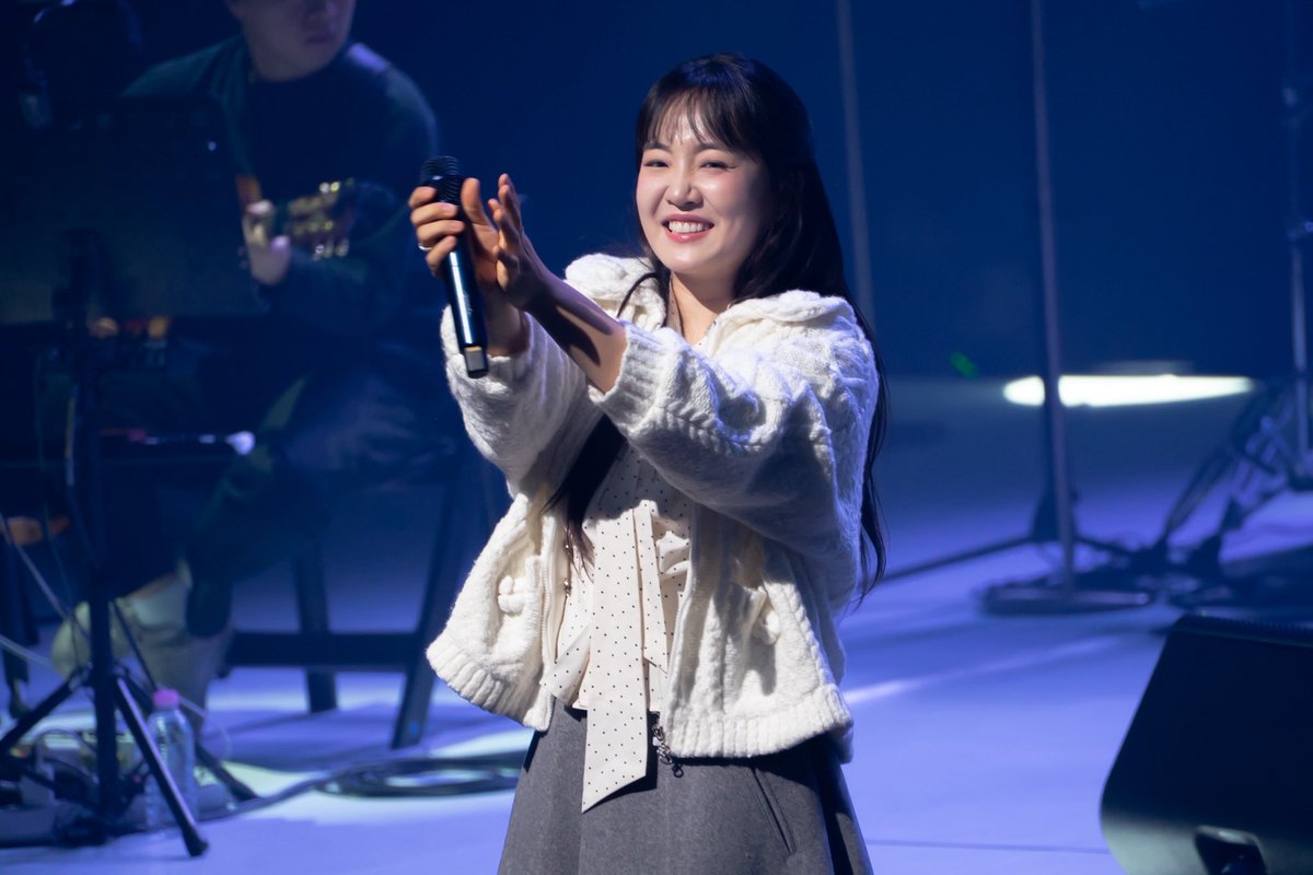 사평선 제일 어려운 부분을 홀릭스 자동사냥 돌리고 흡족해 하시는 윤하님
#윤하콘서트