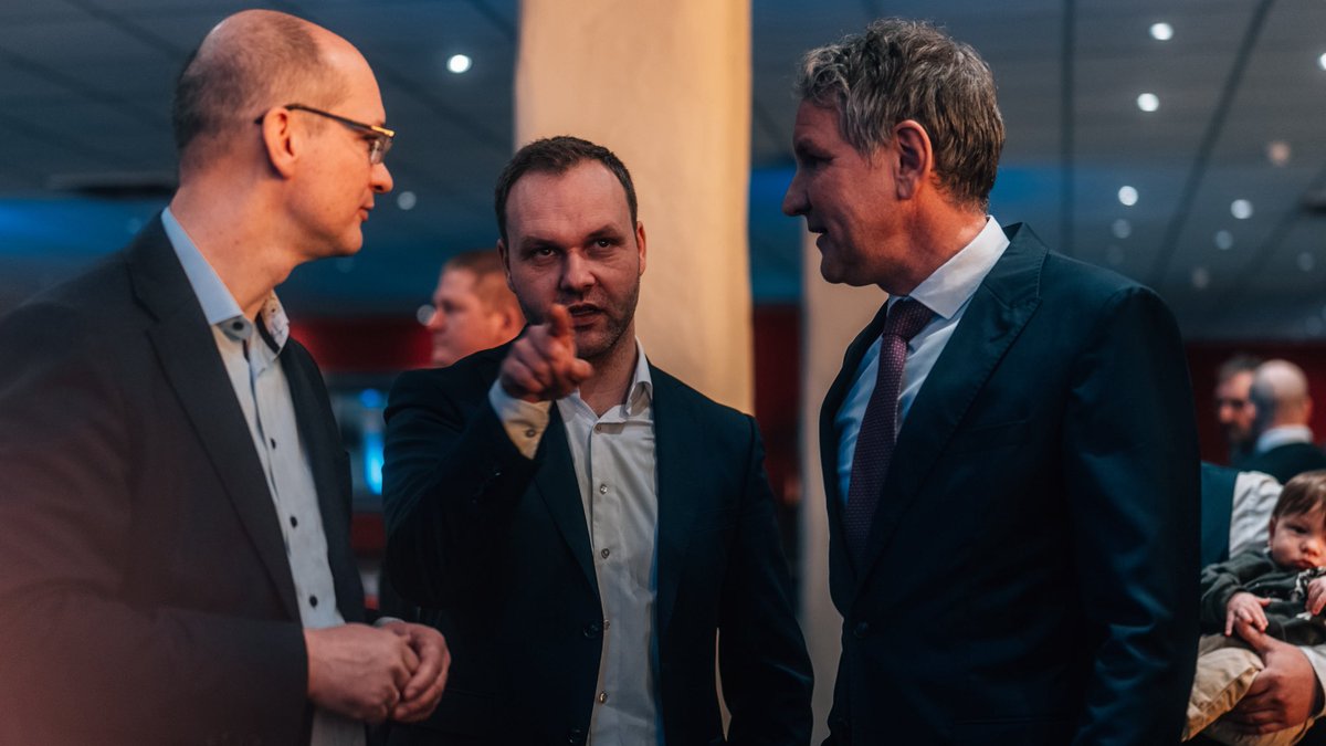 Daniel Haseloff tweet media