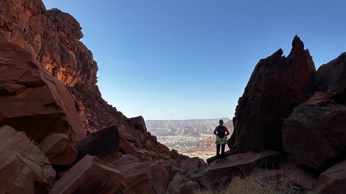 Kristin 💛 tweet media