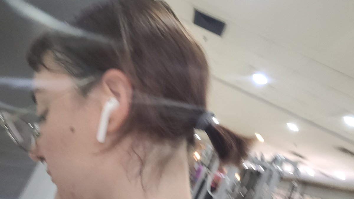 Parezco una iguana que se le cortó la cola para huir de su depredador