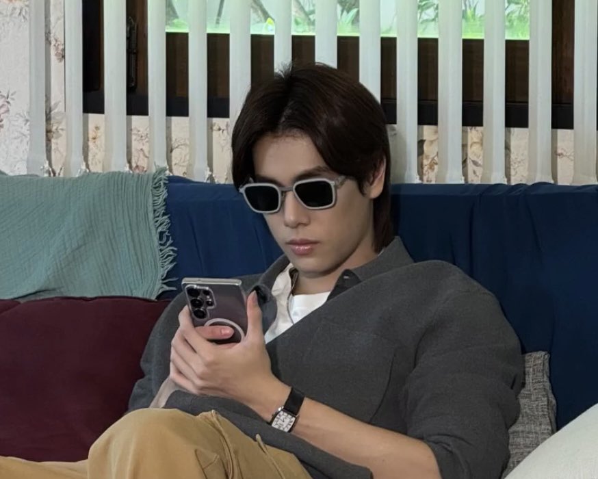 phuwijn's tweet image. he's literally just so fun