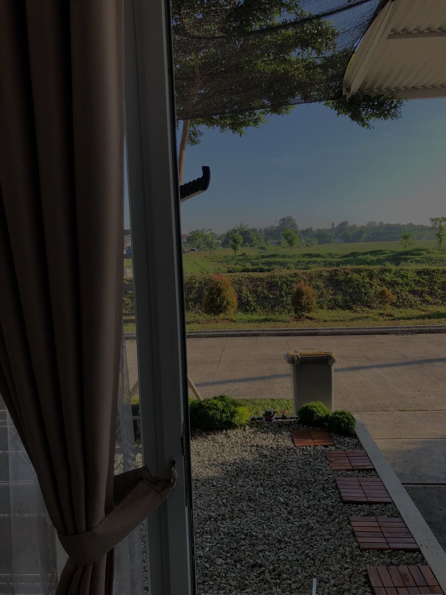ldymlptr's tweet photo. @stockmapping Setujuuuuu view nya jadi ngerasa lebih luas dan bonus klau lagi ada kabut cantik polll🥹 https://t.co/nBnlH6Bmex