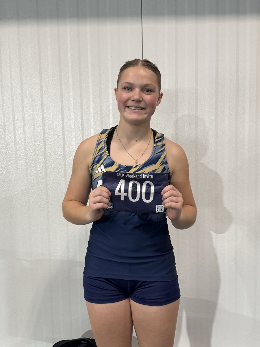 EtownTF's tweet photo. Mikayla Basey with a 3rd place finish with a jump of 8ft 6in (tying her last years PR) at the MLK weekend Invitational here in Louisville!!! 
Congrats Mikayla! Way to represent ETOWN!!! @mikaylabtrack https://t.co/kkPk8Upm2G
