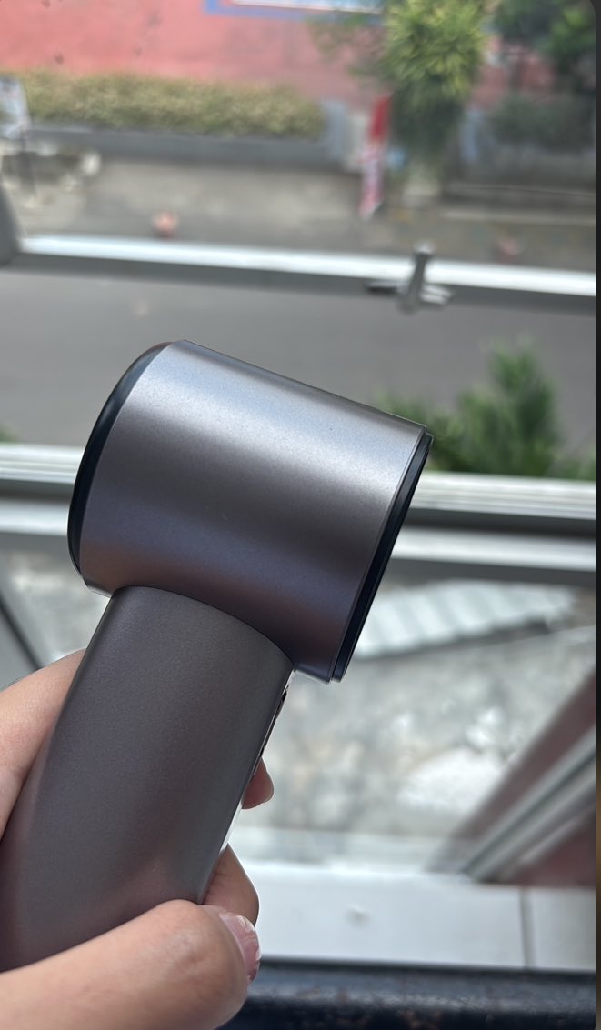 luvvmaroon tweet media