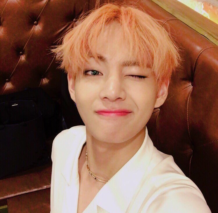 fatherhyungs's tweet image. kim taehyung (2016)