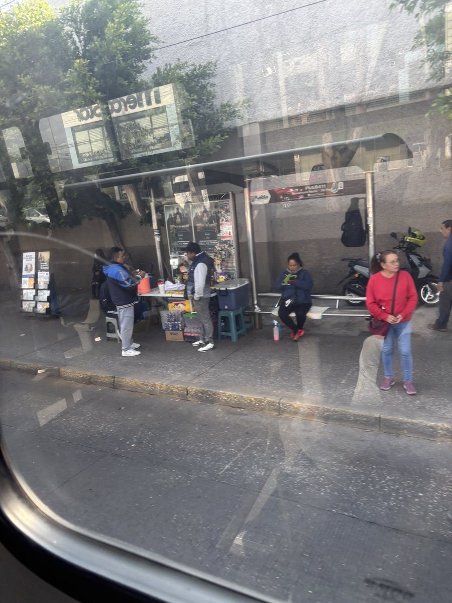 <a href="/SGGM_Pue/">Secretaría General de Gobierno</a> <a href="/Hechizero_38/">★·.·´HeChIzErO`·.·★</a> <a href="/pepechedrauimx/">Pepe Chedraui 🇲🇽</a> Solo fue para la foto. Así hoy 17 de enero a las 10:20 am