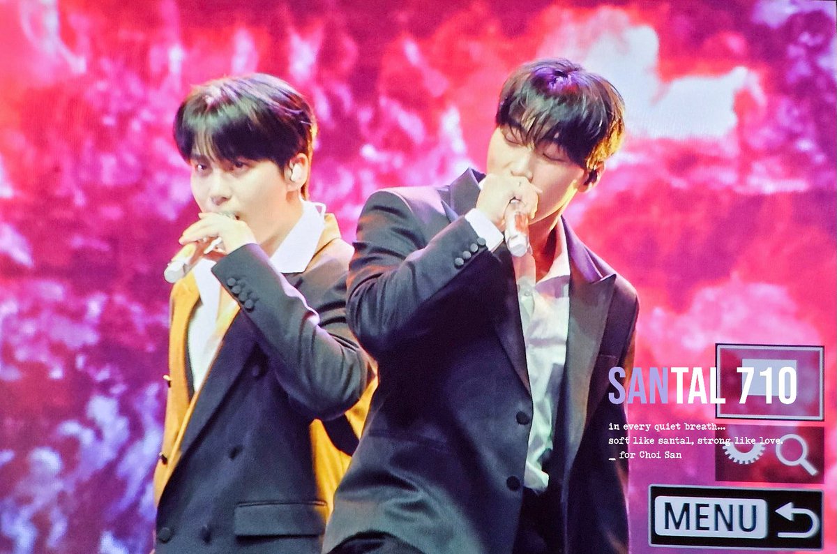 260117 DAWN 팬미팅 pre

⛰️🐻

#ATEEZ #에이티즈 #CHOISAN #SAN #최산 #산 #JONGHO #종호