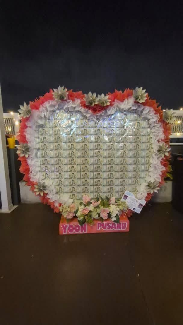 ypsnLoyalAngels's tweet image. A simple gesture of our support. Have an amazing year! Your ANGELS will always cheer for you on all your upcoming projects. Love you💜!

Tnx @ideakibkib @sweetplum29 @maya70neris @tulio_lady @mee_ni_dee @Aprilzainenida1 
#แก้มกลมของยุ่น
#ChubbyCheeks
#yoonpsn
#yoonpsn_LoyalAngels