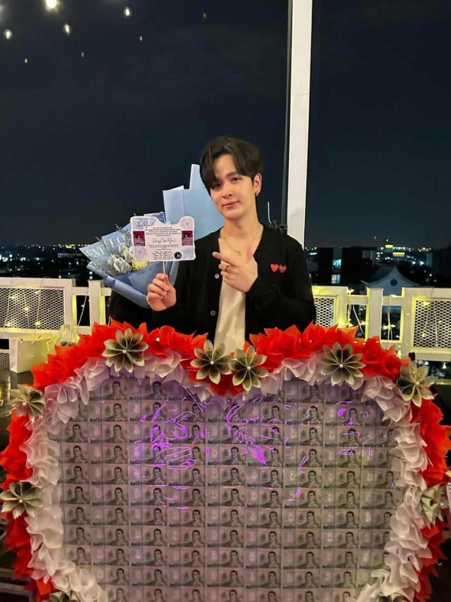 ypsnLoyalAngels's tweet image. A simple gesture of our support. Have an amazing year! Your ANGELS will always cheer for you on all your upcoming projects. Love you💜!

Tnx @ideakibkib @sweetplum29 @maya70neris @tulio_lady @mee_ni_dee @Aprilzainenida1 
#แก้มกลมของยุ่น
#ChubbyCheeks
#yoonpsn
#yoonpsn_LoyalAngels