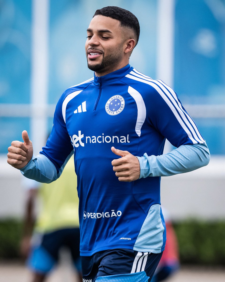 thbahiense's tweet image. Apesar do hate generalizado pela possível escalação do Wanderson, vale lembrar que apesar de não colaborar com gols (ainda, pois pode acontecer), taticamente falando fez o feijão com arroz muito bem feito. 

Não prejudicou em momento algum e principalmente, o time foi muito bem