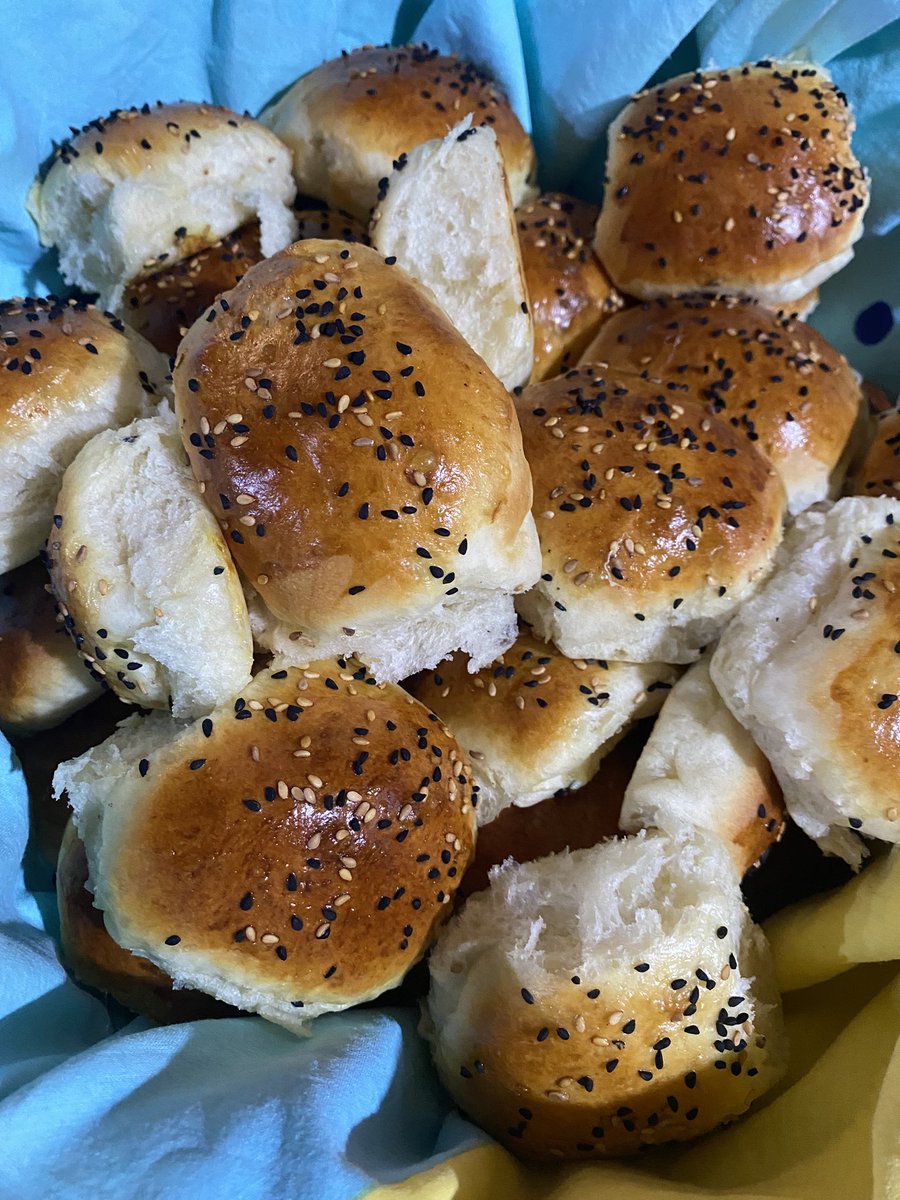 rsteoit's tweet image. yemek yapmak terapi bla bla bizim evdeki malzemelerle yapılan max seyler