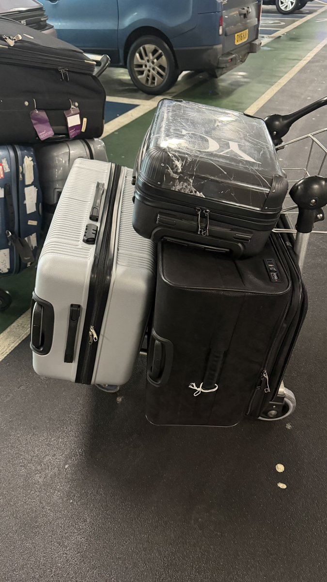 Yianni Charalambous tweet media