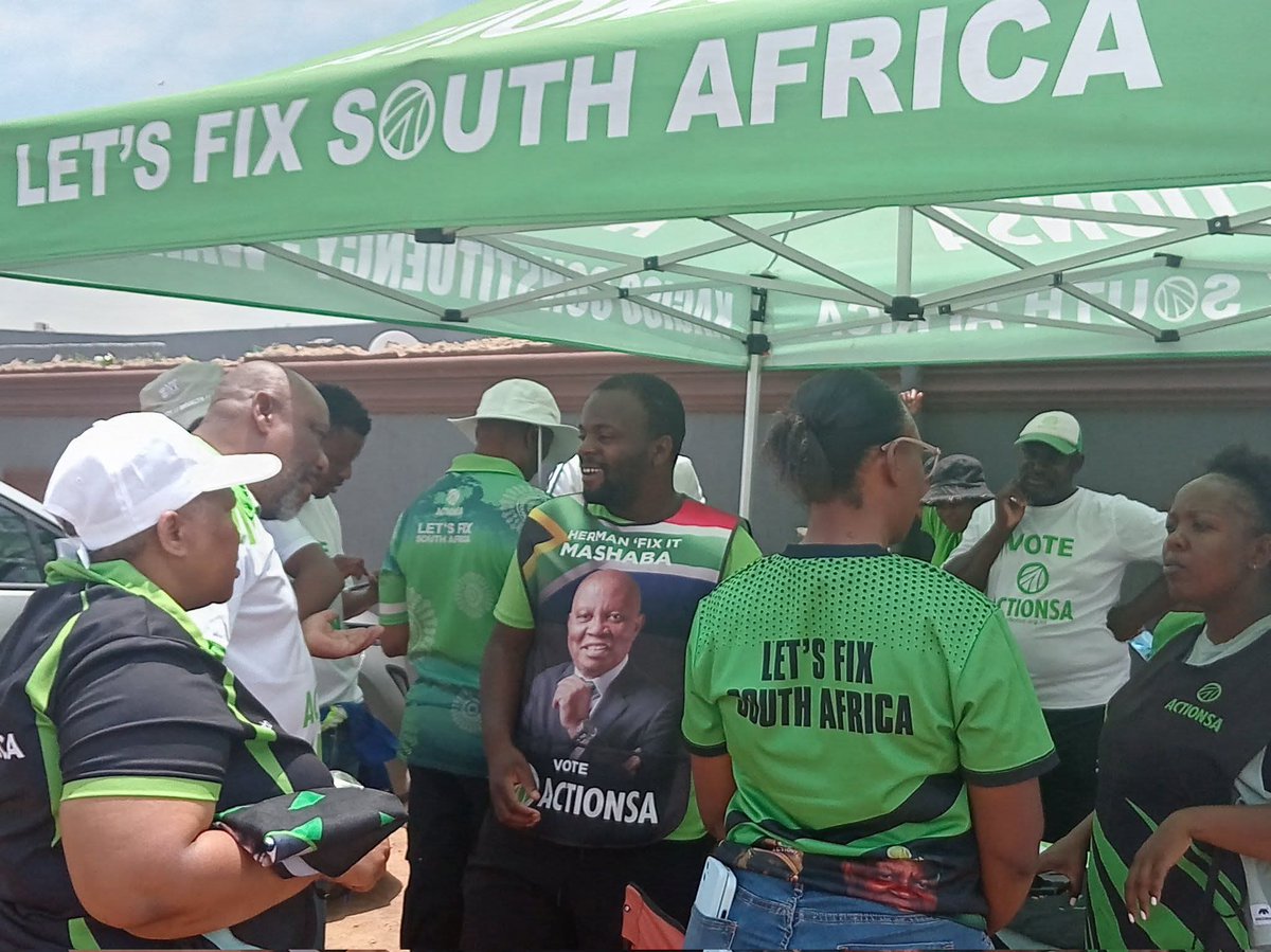 actionsajhbcoms's tweet photo. [PICTURES] 
Mogale City Ward 2 was buzzing with ActionSA Joburg Constituency Chairpersons and Councillors joining the campaign trail ahead of the 3 February 2026 Ward 2 By-Elections. 

Vote for Teboho Marvin Koloi to #FixLocalGovt https://t.co/WQrxa3LteD