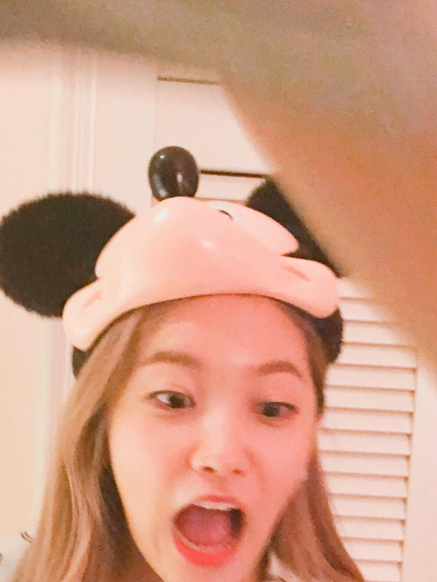 dyerimiese's tweet photo. Ok let's following the trend – bring back 2016
Who misses my blonde hair! https://t.co/FMHUnB0k5T