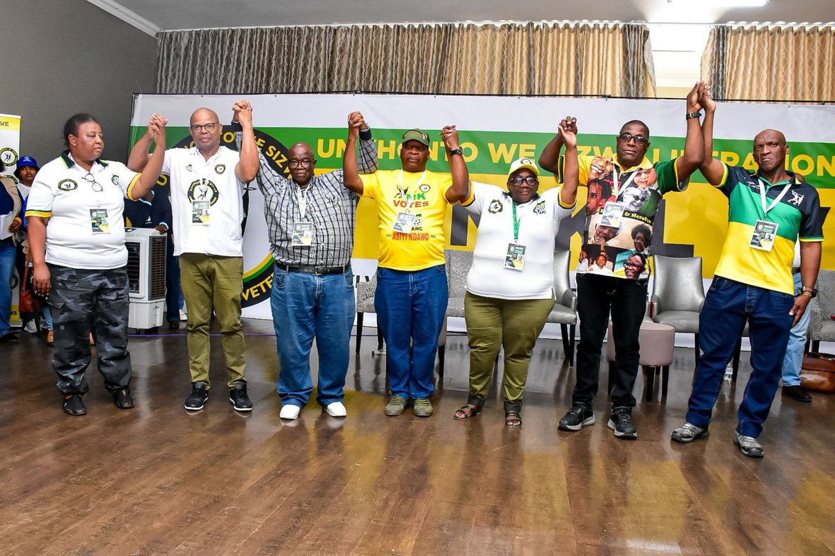 Congratulations to the newly elected MKLWV leadership.

Chairperson: Cde Dan Hatto
Deputy Chairperson: Cde Xolani Don
Secretary-General: Cde Mncedisi Mthethwa
Deputy Secretary-General: Cde Mandilakhe Dilima
National Commissar: Cde Thami Ntenteni
Treasurer General: Cde Thandi