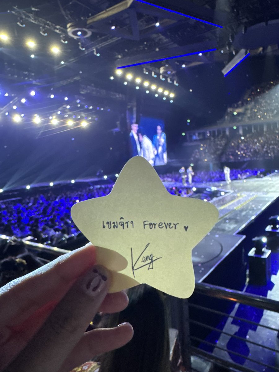 bmyx___'s tweet image. เซอร์ไพรส์ค้าบคุณแม่ 😭😭😭 

KNP TFO CONCERT
#KhemjiraConcertDay1
#KengHarit #KengNamping