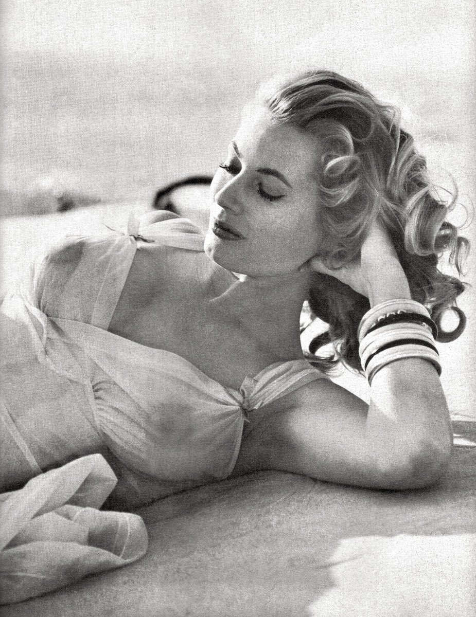 Anita Ekberg  1954

Andre’ de Dienes