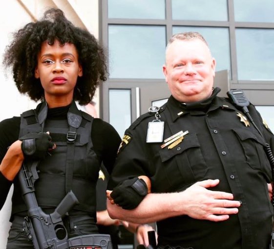 Inhumansoflate1's tweet image. Give me a break