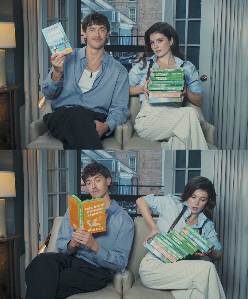 Hot people reading (an international bestseller)